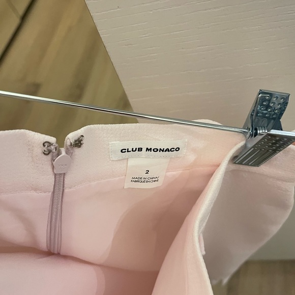 Club Monaco Mini Skirt - Picture 3 of 3